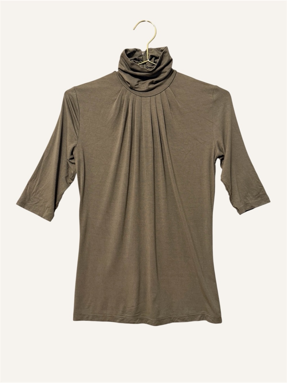 Banana Republic Turtleneck Tee Size XS Olive Green Elbow Sleeve Rayon Spandex